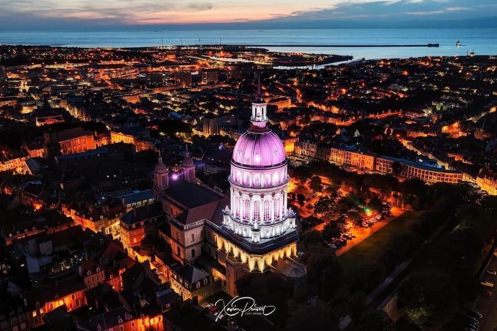 Le Tiki De Notre-Dame - Duplex Vue Cathedrale Leilighet Boulogne-sur-Mer Eksteriør bilde